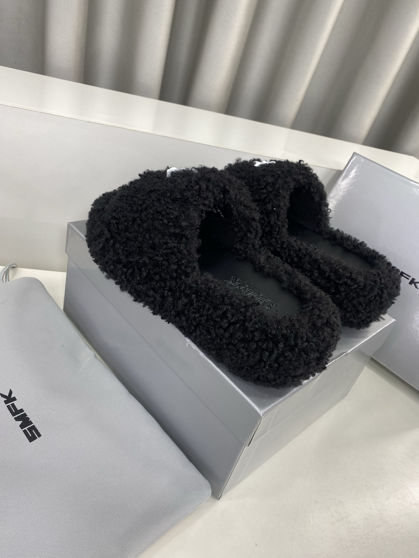 Women's high heels